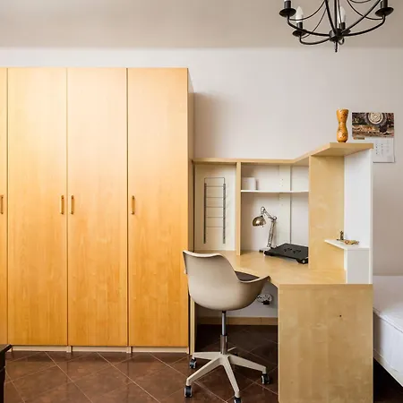 Ochota Czestochowska Comfy By Bookinghost *