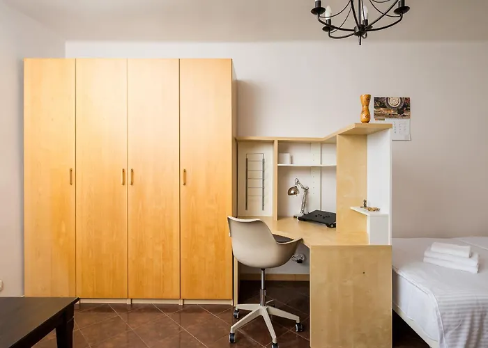 Ochota Czestochowska Comfy By Bookinghost *